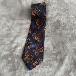 Claybrooke 100% silk tie